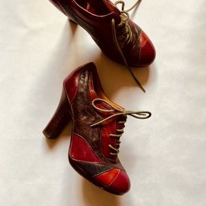 Frye Matilda Oxfords